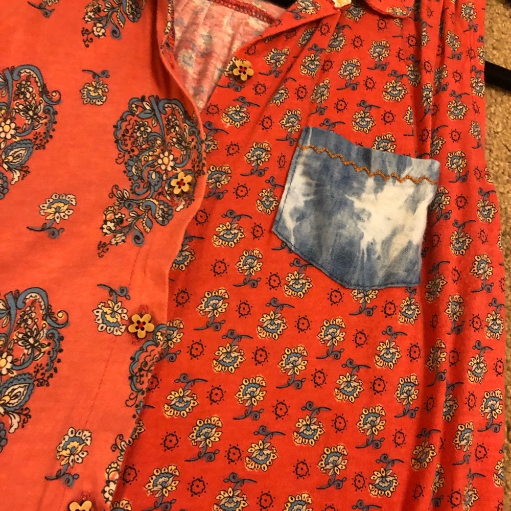 American Rag button down tank top with tie bottom - Picture 2 of 4